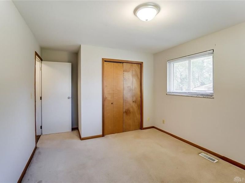 640 Deptford Avenue, Washington Township, OH 45429 Photo 28