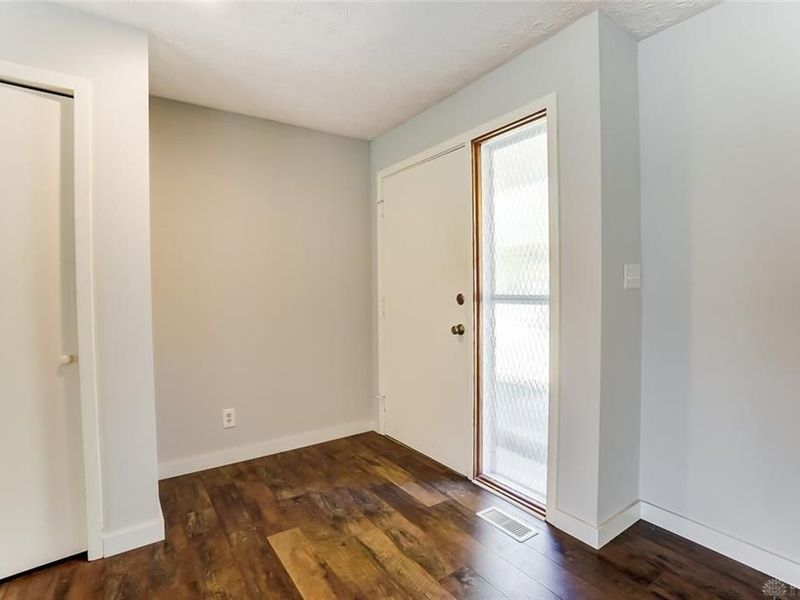 640 Deptford Avenue, Washington Township, OH 45429 Photo 6