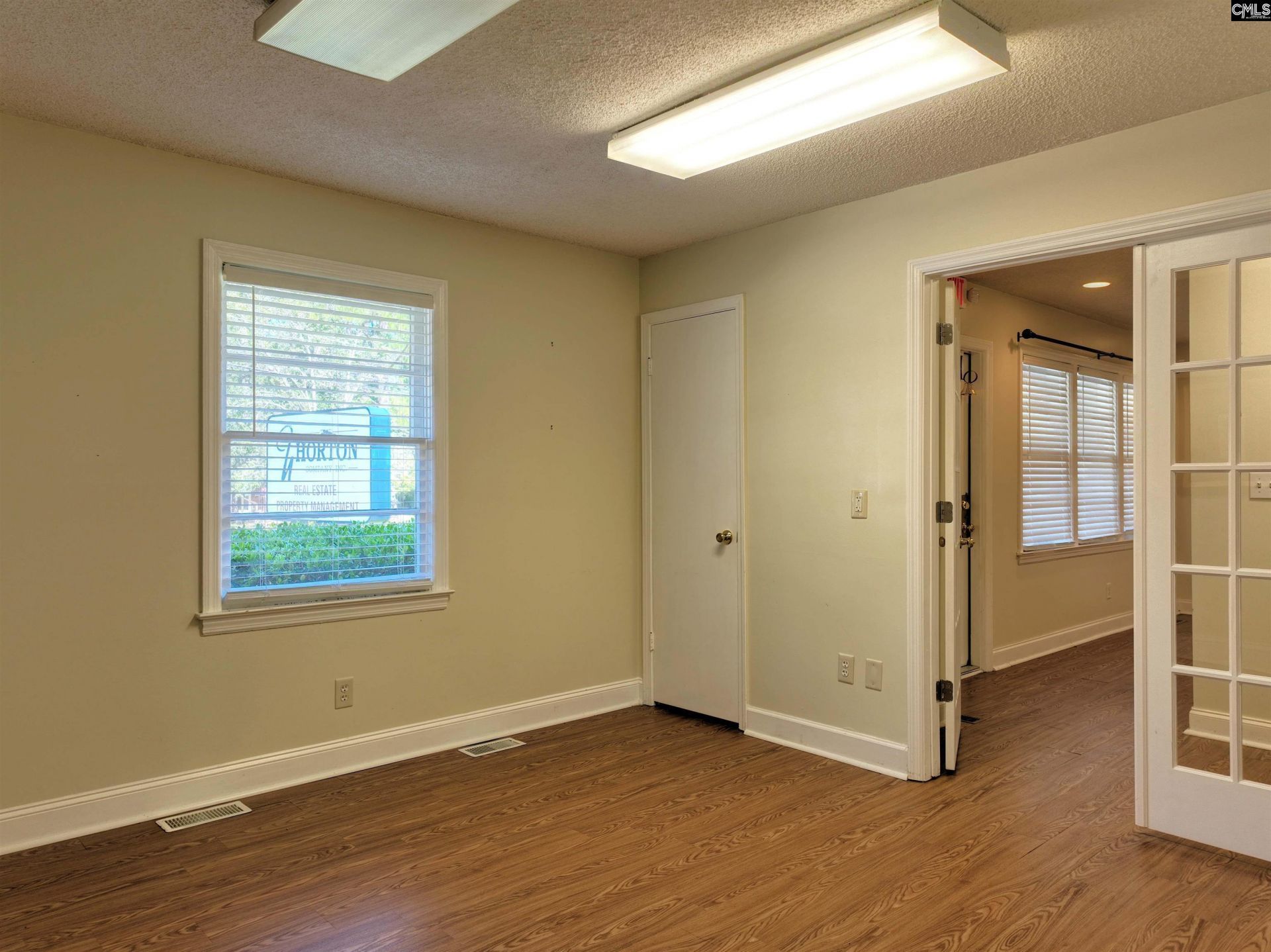 1118 Greenlawn Drive  Photo 12