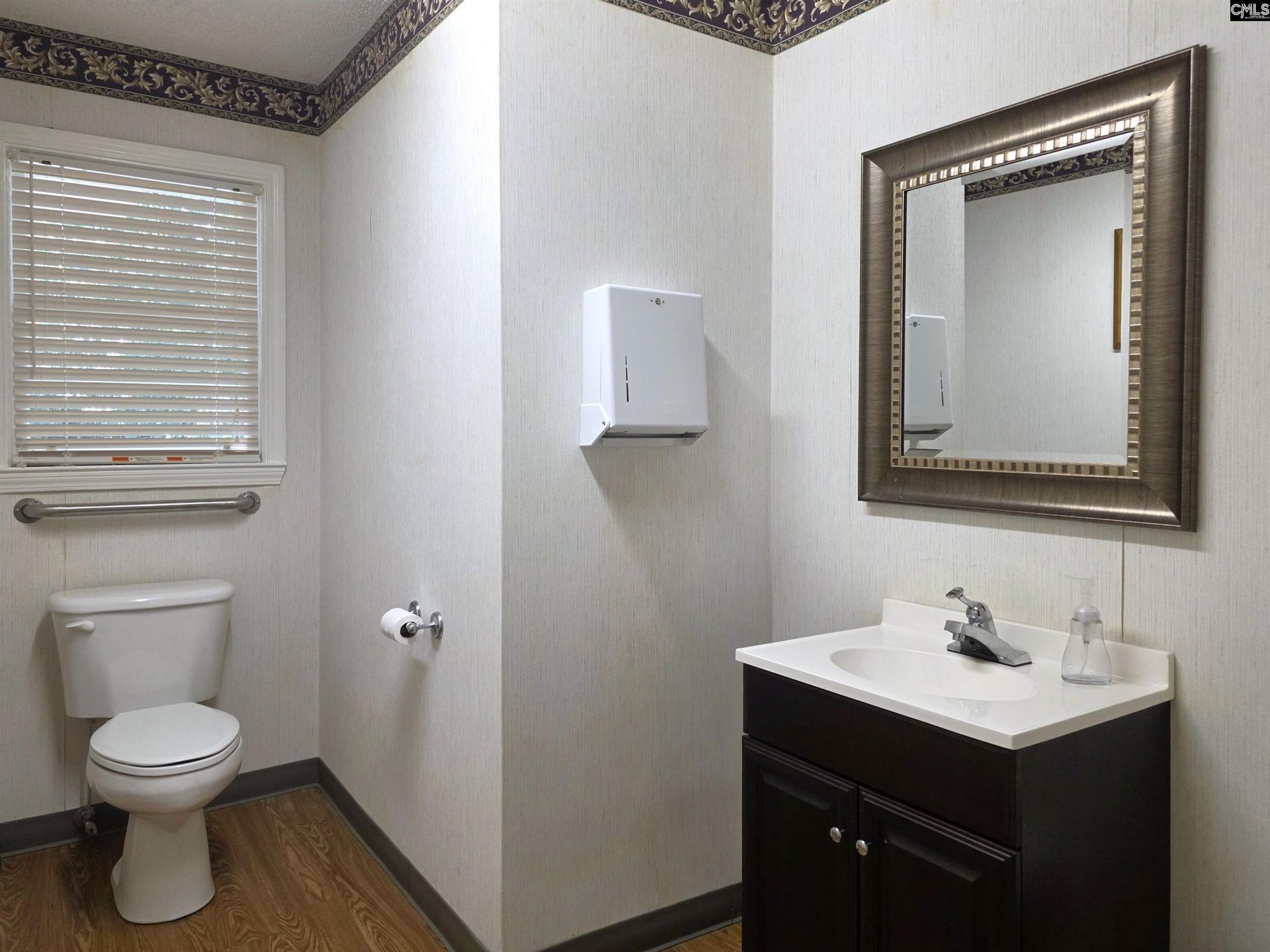 1118 Greenlawn Drive  Photo 16