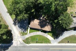 1118 Greenlawn Drive  photo 4