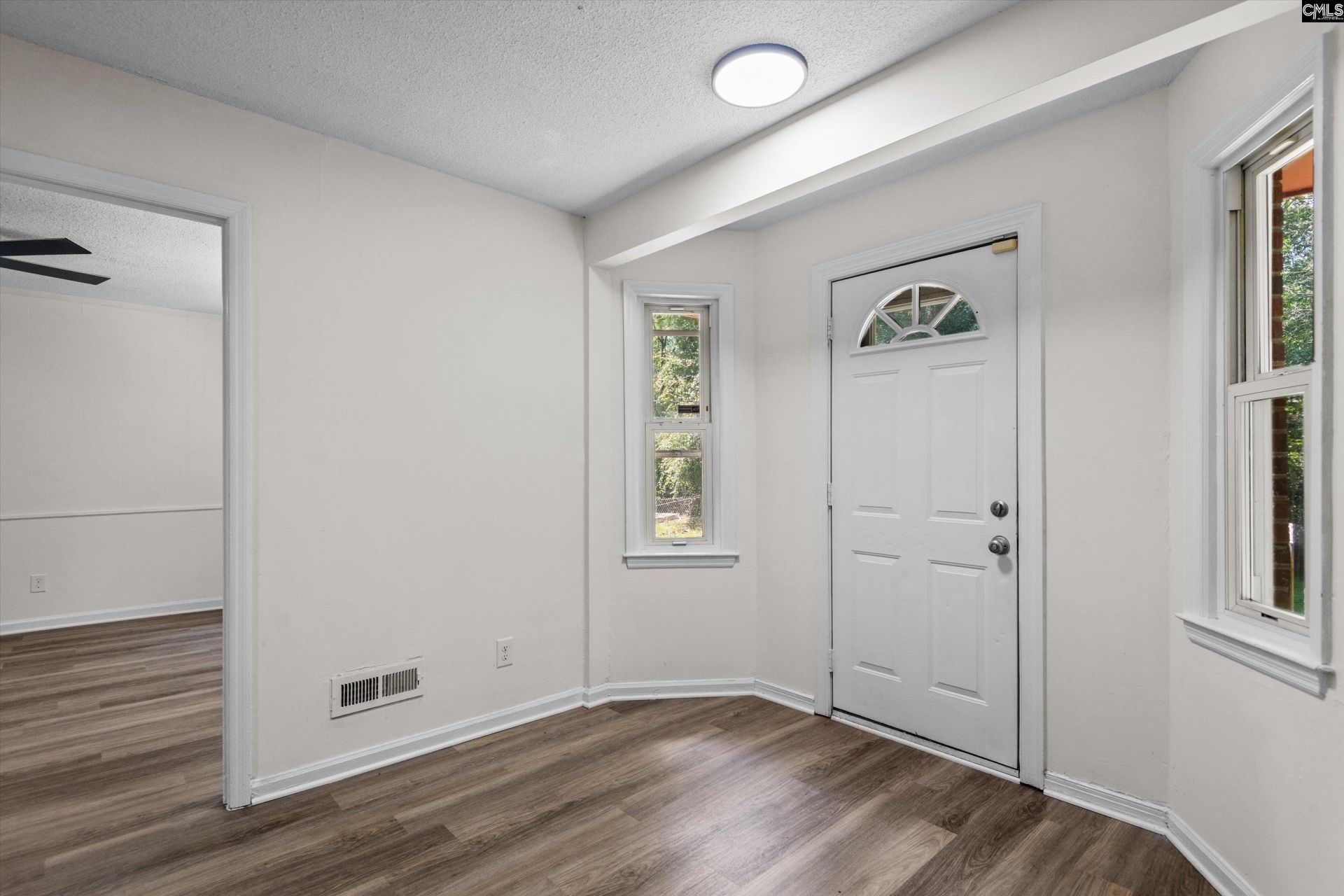 1817 E Boundary Road  Photo 11