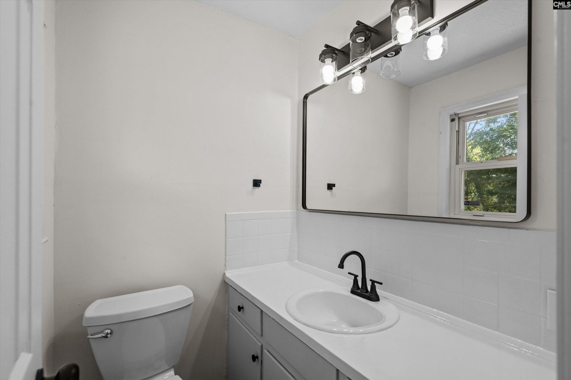 1817 E Boundary Road  Photo 15