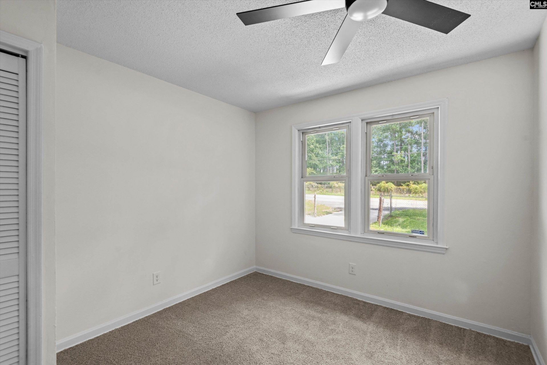 1817 E Boundary Road  Photo 16