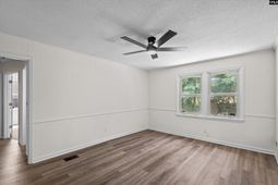 1817 E Boundary Road  photo 4