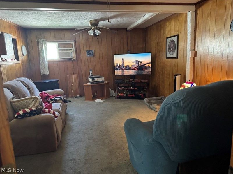1415 Eleanor Drive, Ashtabula, OH 44004 Photo 2