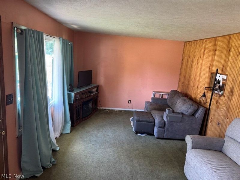 1415 Eleanor Drive, Ashtabula, OH 44004 Photo 3