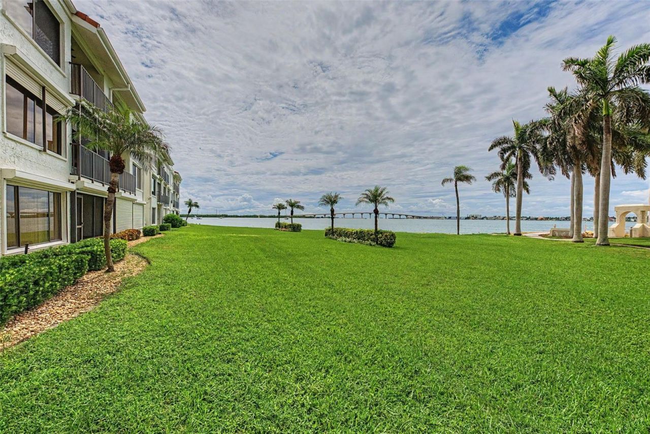 6287 Bahia Del Mar Circle, Unit 113, Saint Petersburg, FL 33715 Photo