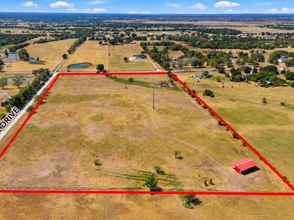 12183 Memorial Drive , Collinsville, OK 74021