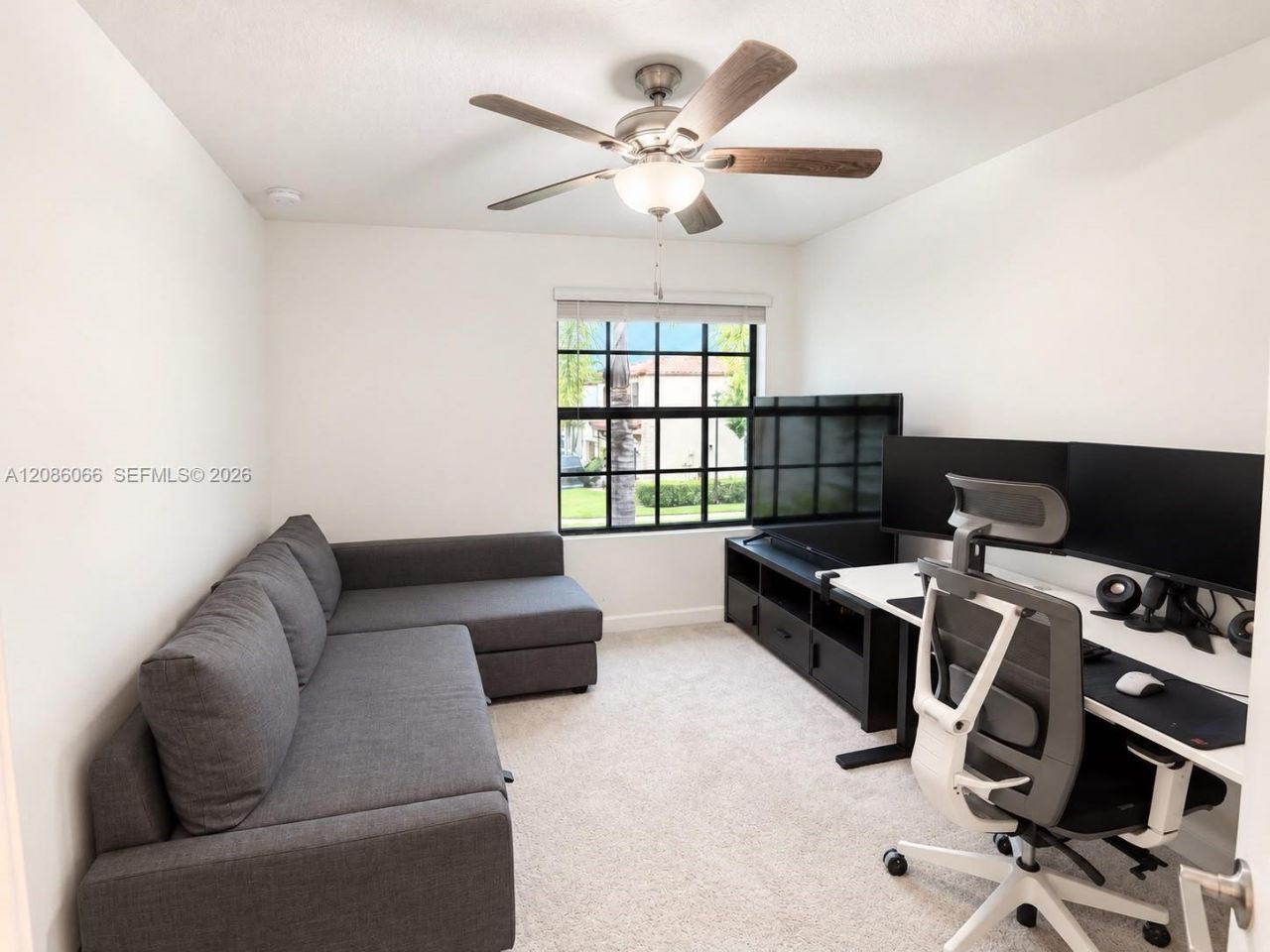 5013 Woods Edge Cir , Riviera Beach, FL 33410 Photo