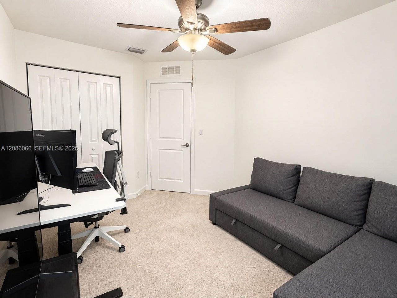 5013 Woods Edge Cir , Riviera Beach, FL 33410 Photo