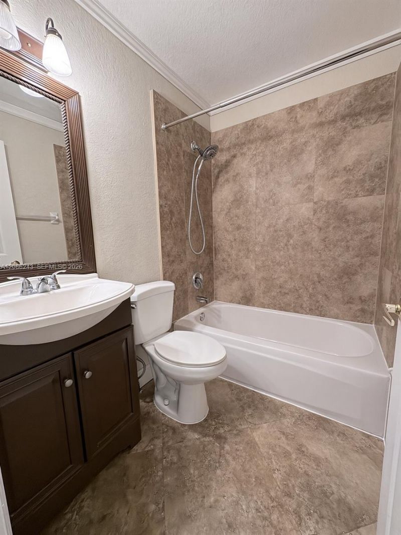 2297 NW 171st Ter, Pembroke Pines, FL 33028 Photo