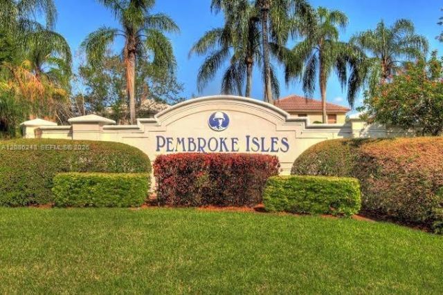 2297 NW 171st Ter, Pembroke Pines, FL 33028 Photo