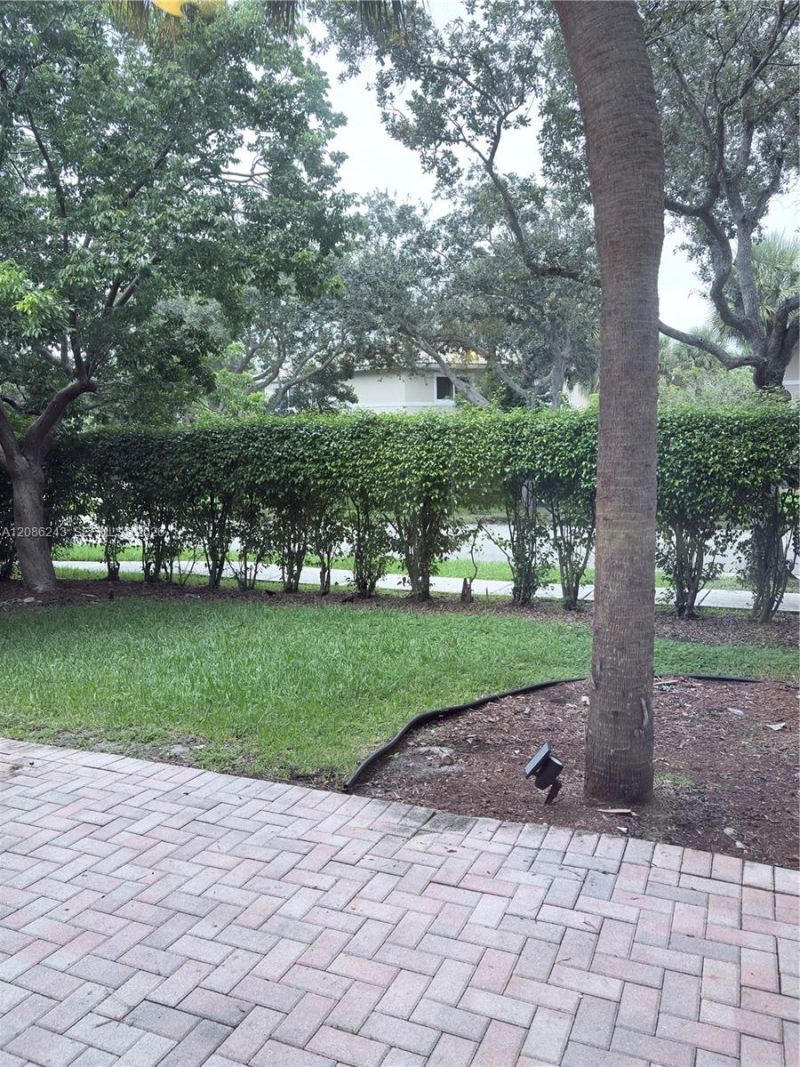 2297 NW 171st Ter, Pembroke Pines, FL 33028 Photo