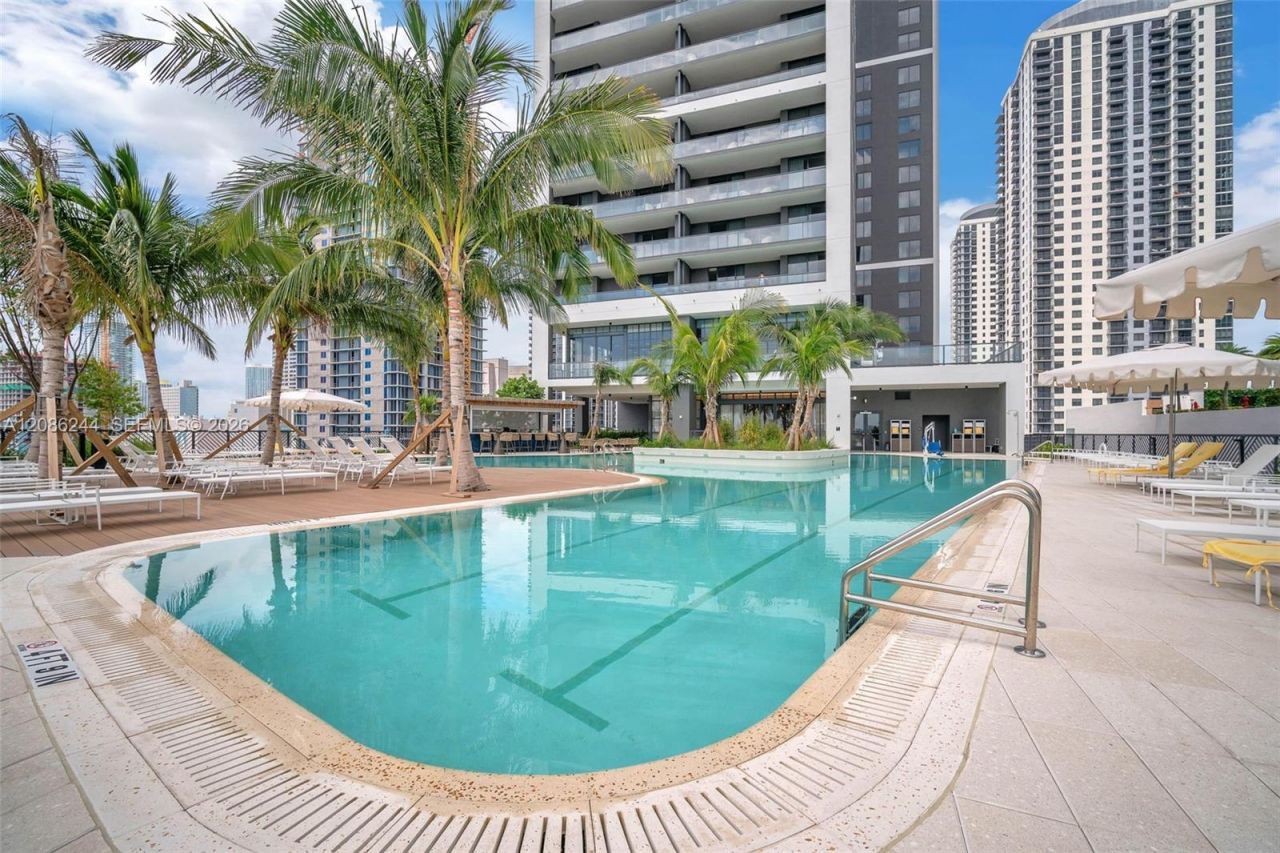 159 NE 6th St, Unit 2704, Miami, FL 33132 Photo