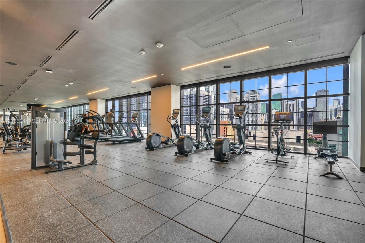 159 NE 6th St, Unit 2704, Miami, FL 33132 Photo