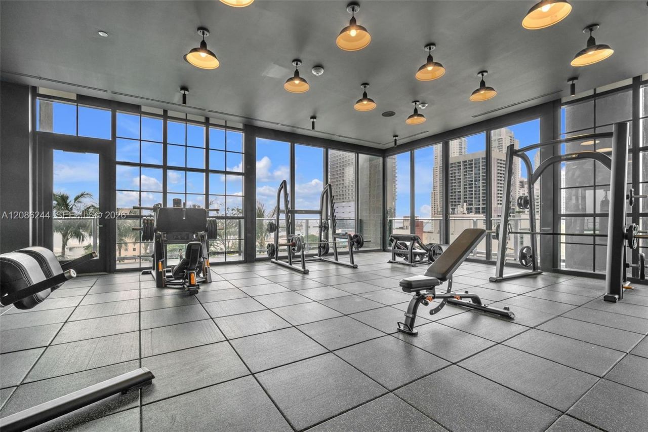 159 NE 6th St, Unit 2704, Miami, FL 33132 Photo