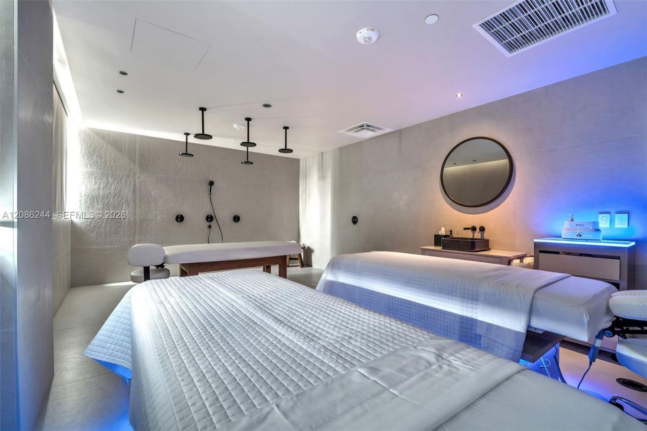 159 NE 6th St, Unit 2704, Miami, FL 33132 Photo
