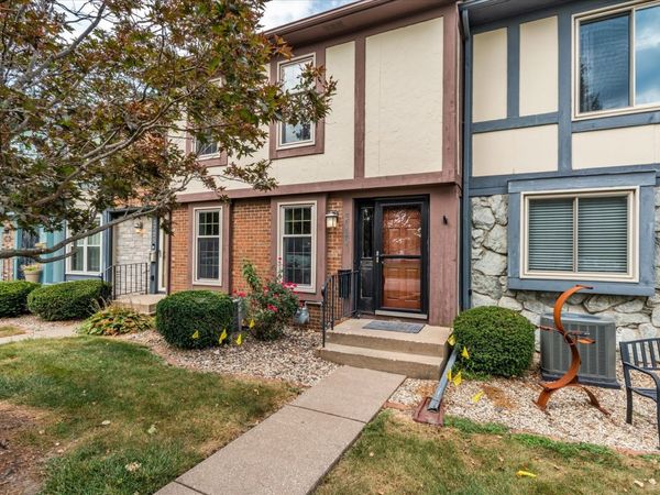 3727 31st Avenue , Rock Island, IL 61201