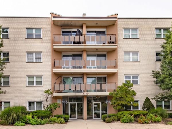 8210 ELMWOOD Street , Unit 314, Skokie, IL 60077