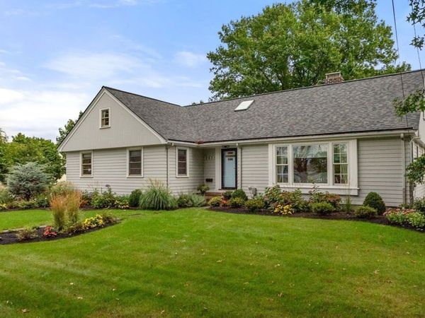 253 Pond St, Winchester, MA 01890