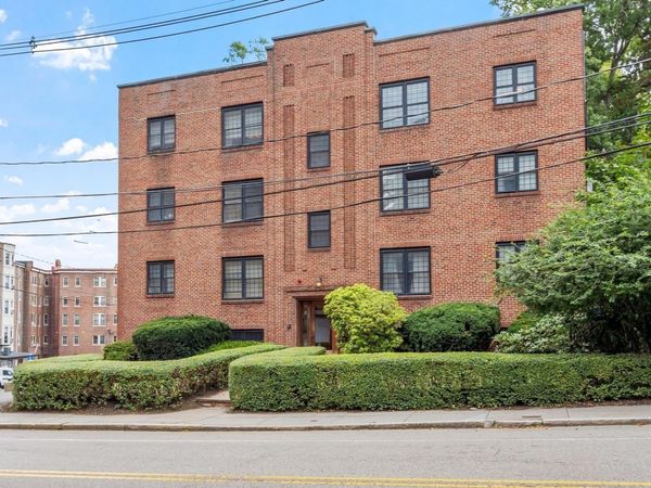 159 St Paul Street, Unit 1, Brookline, MA 02446