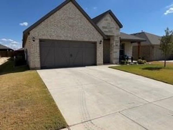 1909 Chippewa Drive, Cleburne, TX 76033