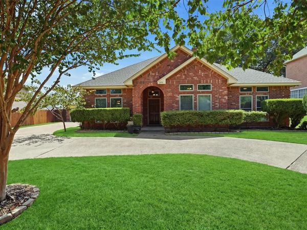 7501 Meadowside Road, Fort Worth, TX 76132