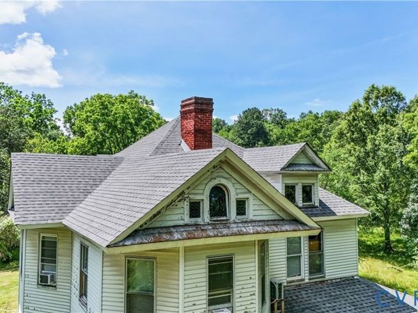 265 Proctor Street , Drakes Branch, VA 23937