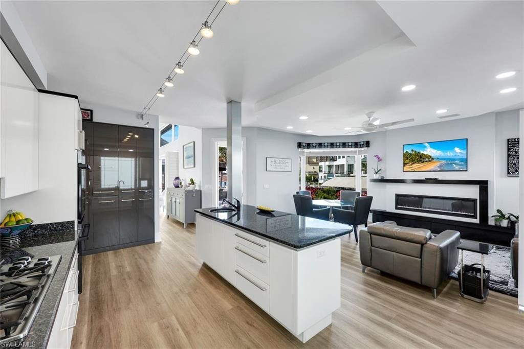 375 Germain Ave, Naples, FL 34108 Photo