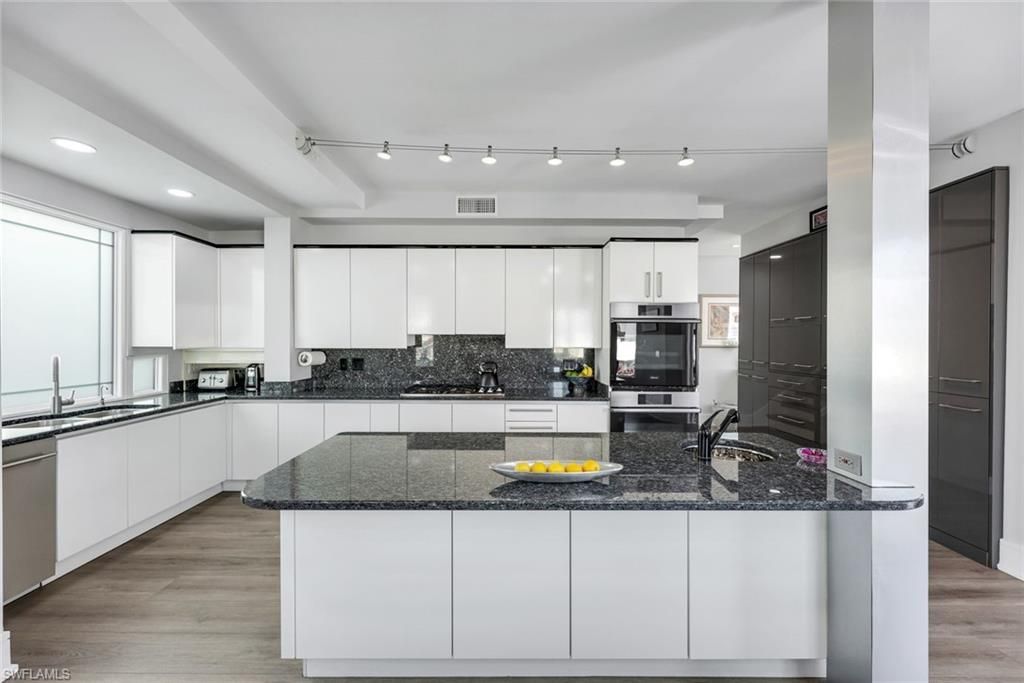 375 Germain Ave, Naples, FL 34108 Photo