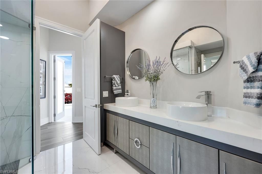 375 Germain Ave, Naples, FL 34108 Photo