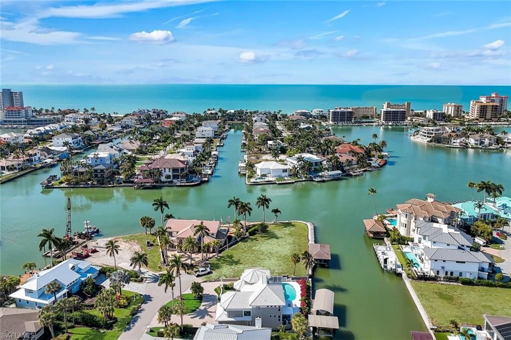 375 Germain Ave, Naples, FL 34108 Photo