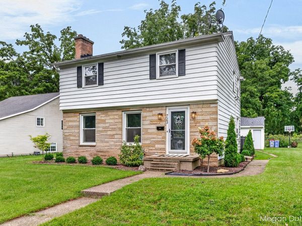 723 Maridell Avenue NW, Grand Rapids, MI 49504