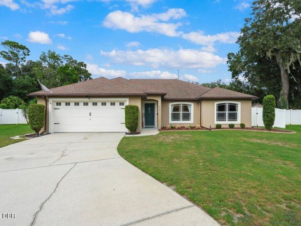 854 Arawana Drive, Orange City, FL 32763