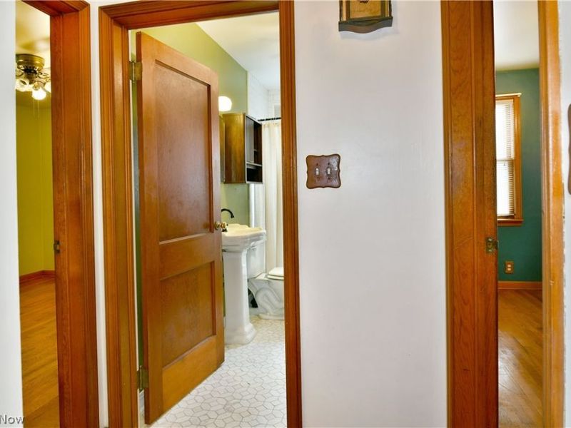 1053 Washington Avenue, Girard, OH 44420 Photo 16