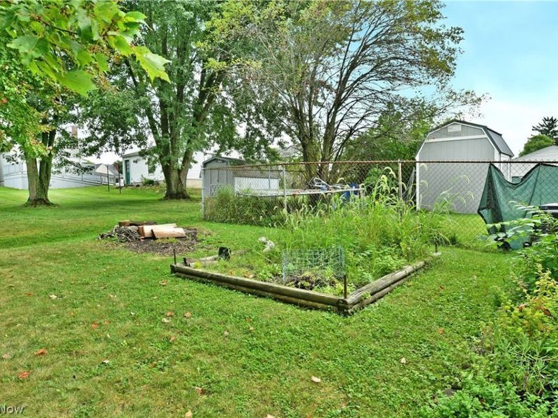 1053 Washington Avenue, Girard, OH 44420 Photo 5