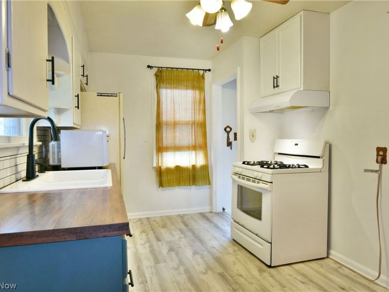 1053 Washington Avenue, Girard, OH 44420 Photo 7