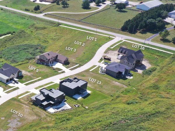 11989 Meadow Springs Drive , Johnston, IA 50131