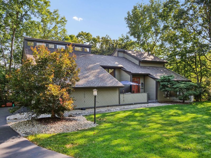 4766 Donegal Cliffs Drive, Dublin, OH 43017 Photo 2