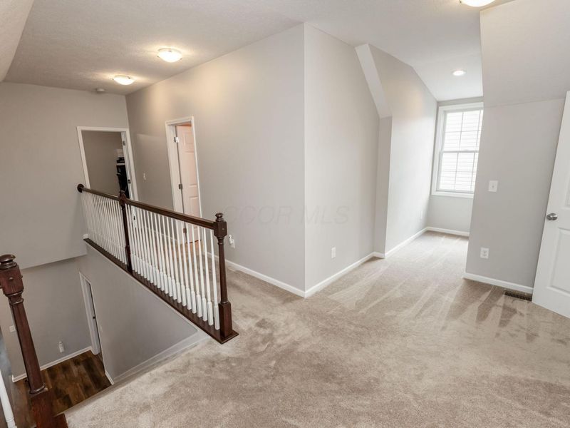 152 Creekside Green Drive, Unit 15, Gahanna, OH 43230 Photo 23