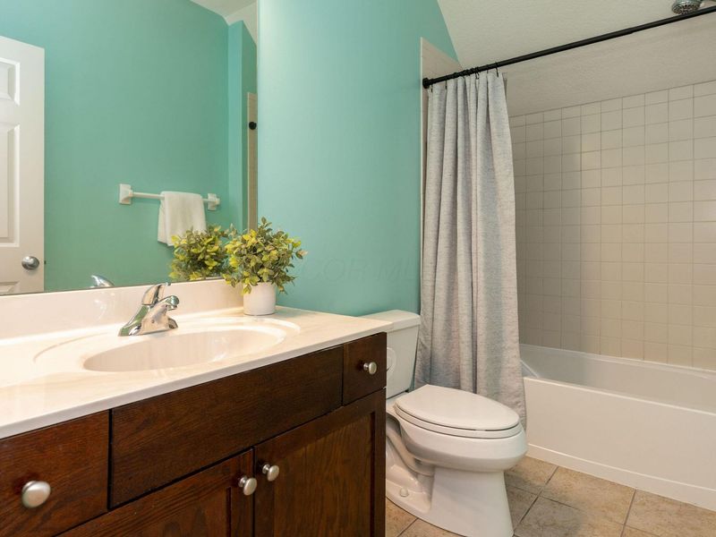 152 Creekside Green Drive, Unit 15, Gahanna, OH 43230 Photo 29