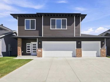7318 Madelyn Lane S, Fargo, ND 58104