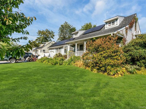 29 Hileen Drive, Kings Park, NY 11754