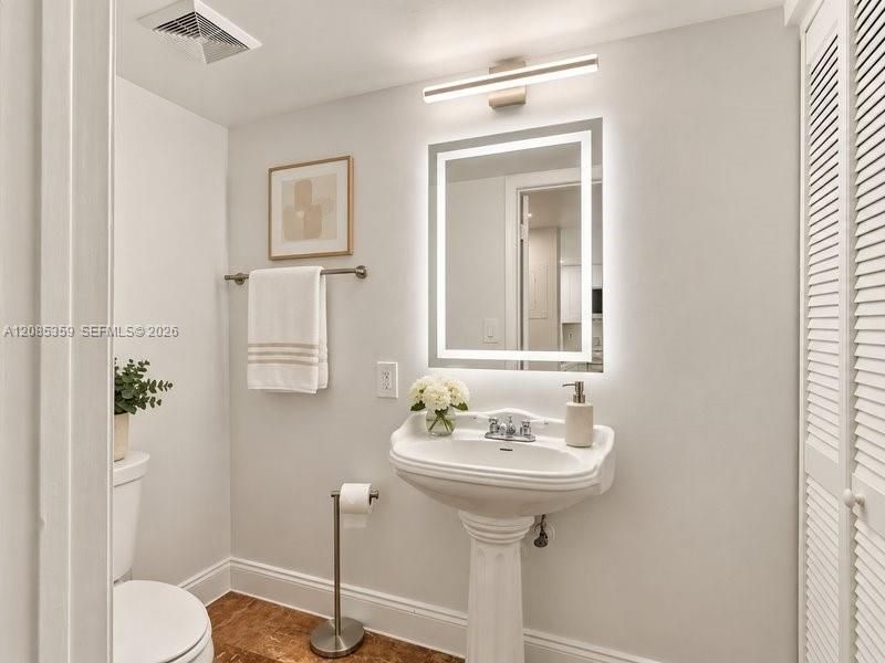 540 Brickell Key Dr, Unit 1603, Miami, FL 33131 Photo