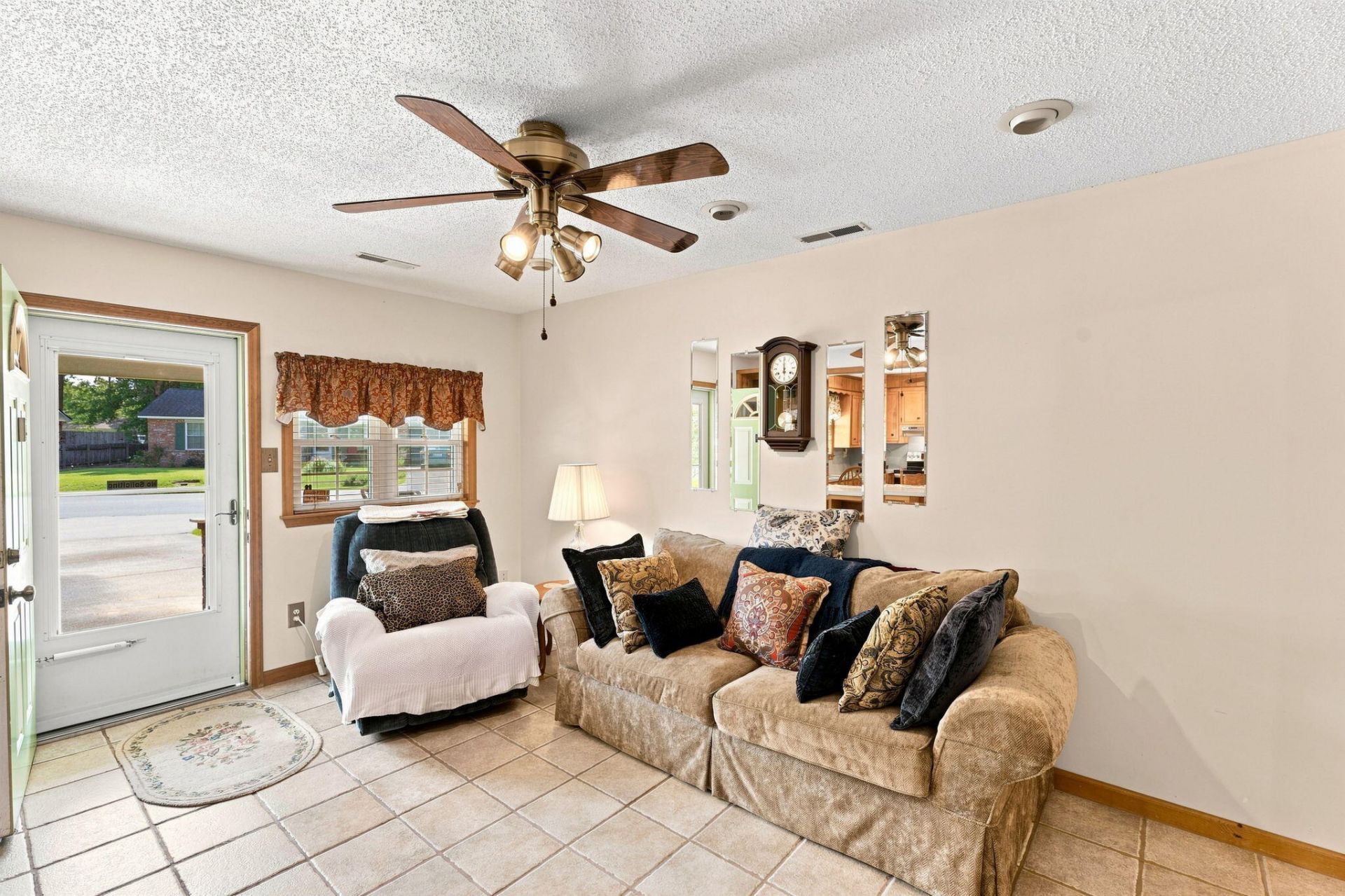 4409 Garwood Drive Photo 6