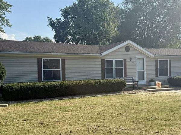 1406 W Main Street , Bowling Green, MO 63334