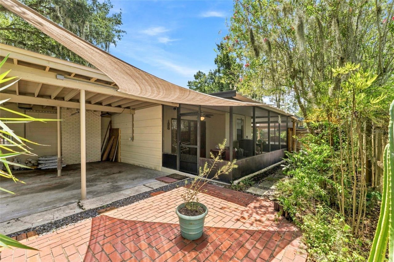 809 E River Drive, Temple Terrace, FL 33617 Photo