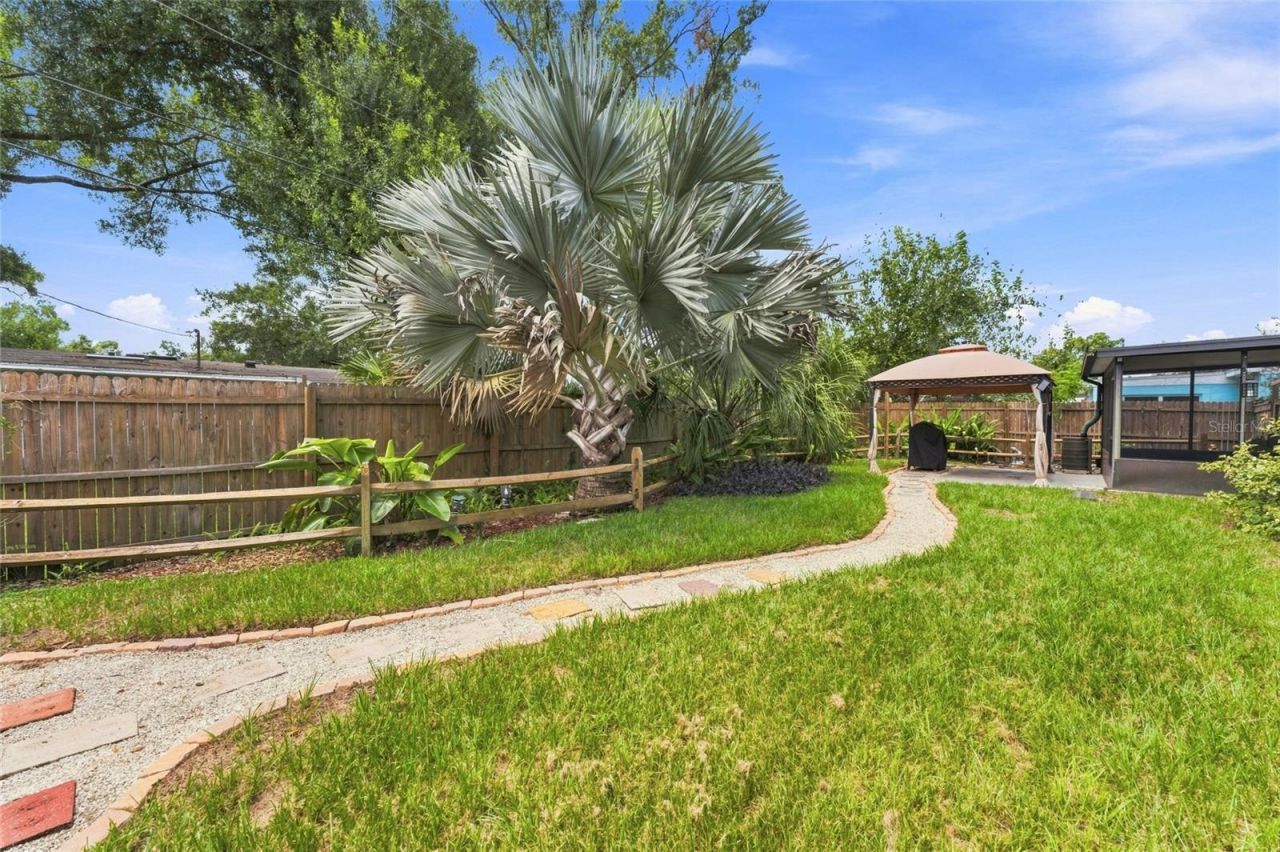 809 E River Drive, Temple Terrace, FL 33617 Photo
