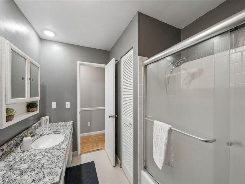 5750 Skyline Drive, Seven Hills, OH 44131 Photo 23